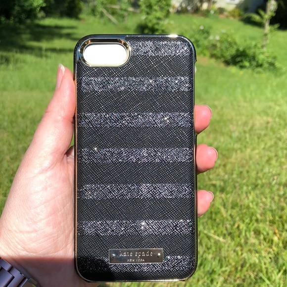 kate spade Accessories - Kate Spade wrap case iPhone 8/7